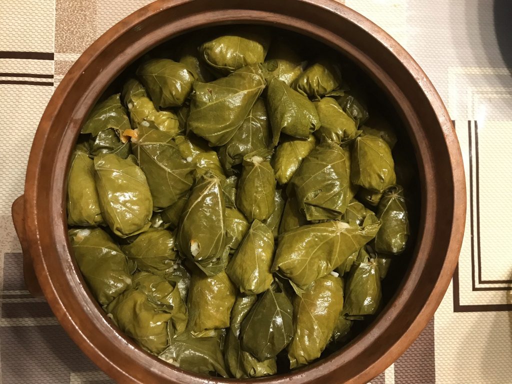 Picture of a pot with sarmale
